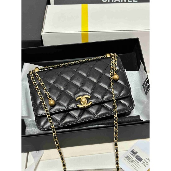 CHANEL WALLET ON CHAIN