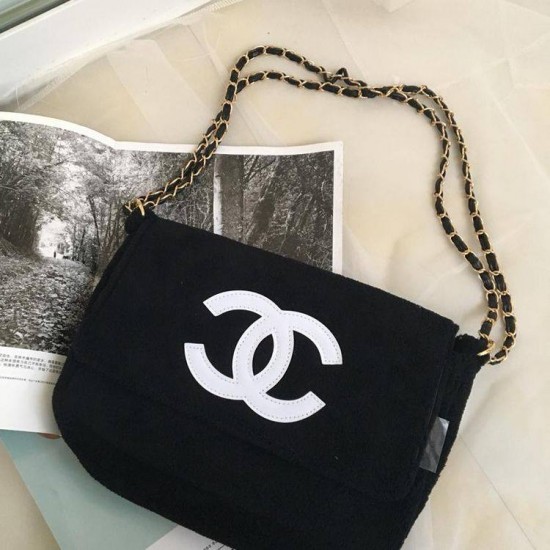 CHANEL VIP PRECISION GIFT BAG