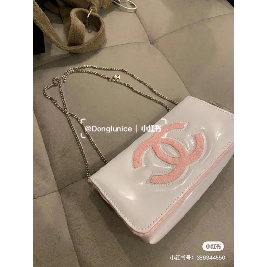 CHANEL VIP PRECISION GIFT BAG