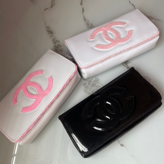 CHANEL VIP PRECISION GIFT BAG