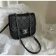 CLASSIC HANDBAG 22CM