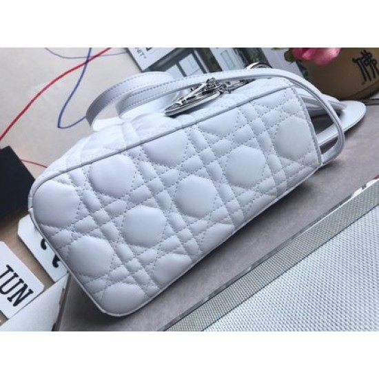 MEDIUM LADY DIOR BAG Cannage Lambskin