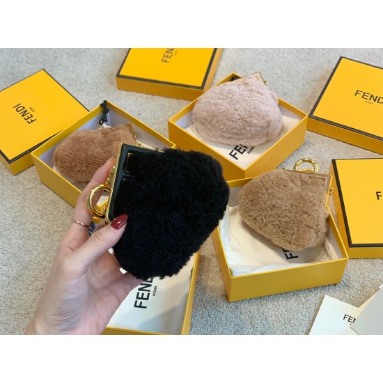 4colors NANO FENDI FIRST CHARM SHEEPSKIN