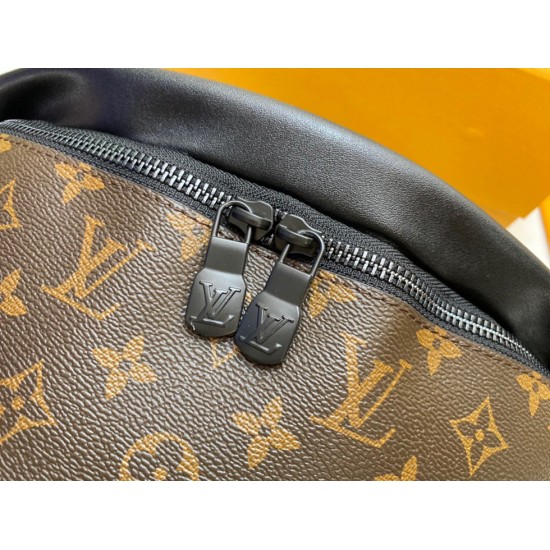 DISCOVERY BUMBAG Monogram 