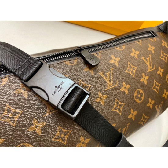 DISCOVERY BUMBAG Monogram 