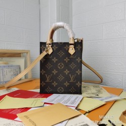 PETIT SAC PLAT MONOGRAM