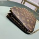 DOUBLE ZIP POCHETTE