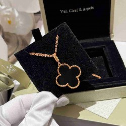 Van Cleef & Arpels Earrings